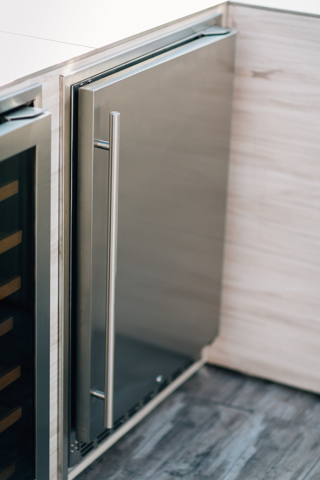 Summerset 24 Inch 5.3c Outdoor Rated Refrigerator SSRFR-24S