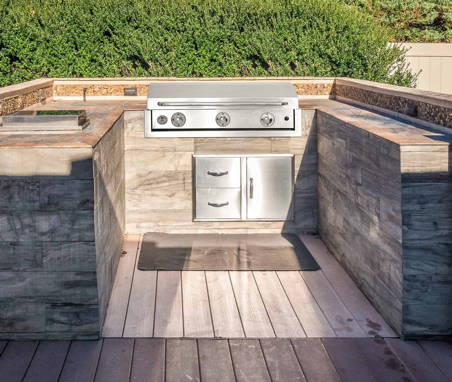 Le Griddle Three Burner Gas Griddle GFE105