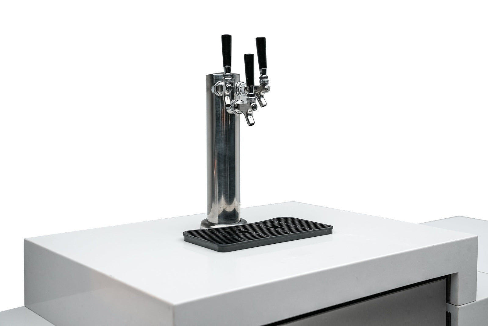 Mont Alpi 805 L-Shaped Island with Kegerator and Beverage Center