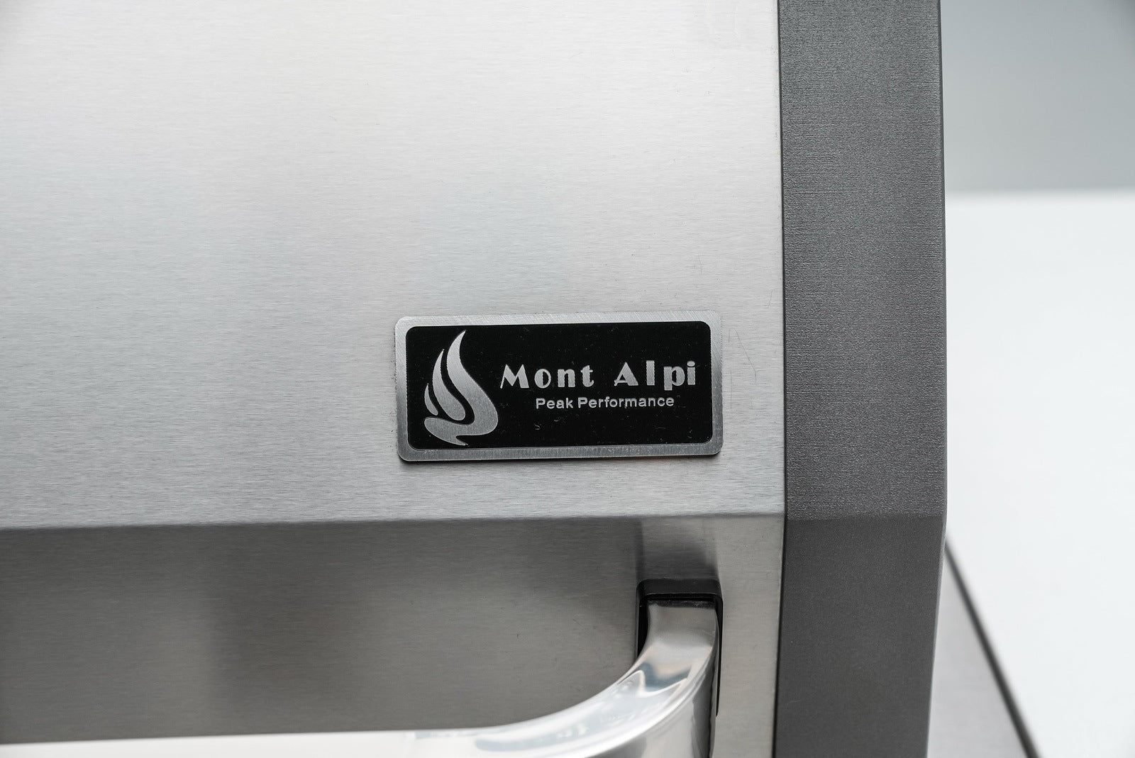 Mont Alpi 805 L-Shaped Island with Kegerator and Beverage Center